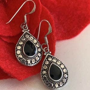 925 Silver Earrings with black stone